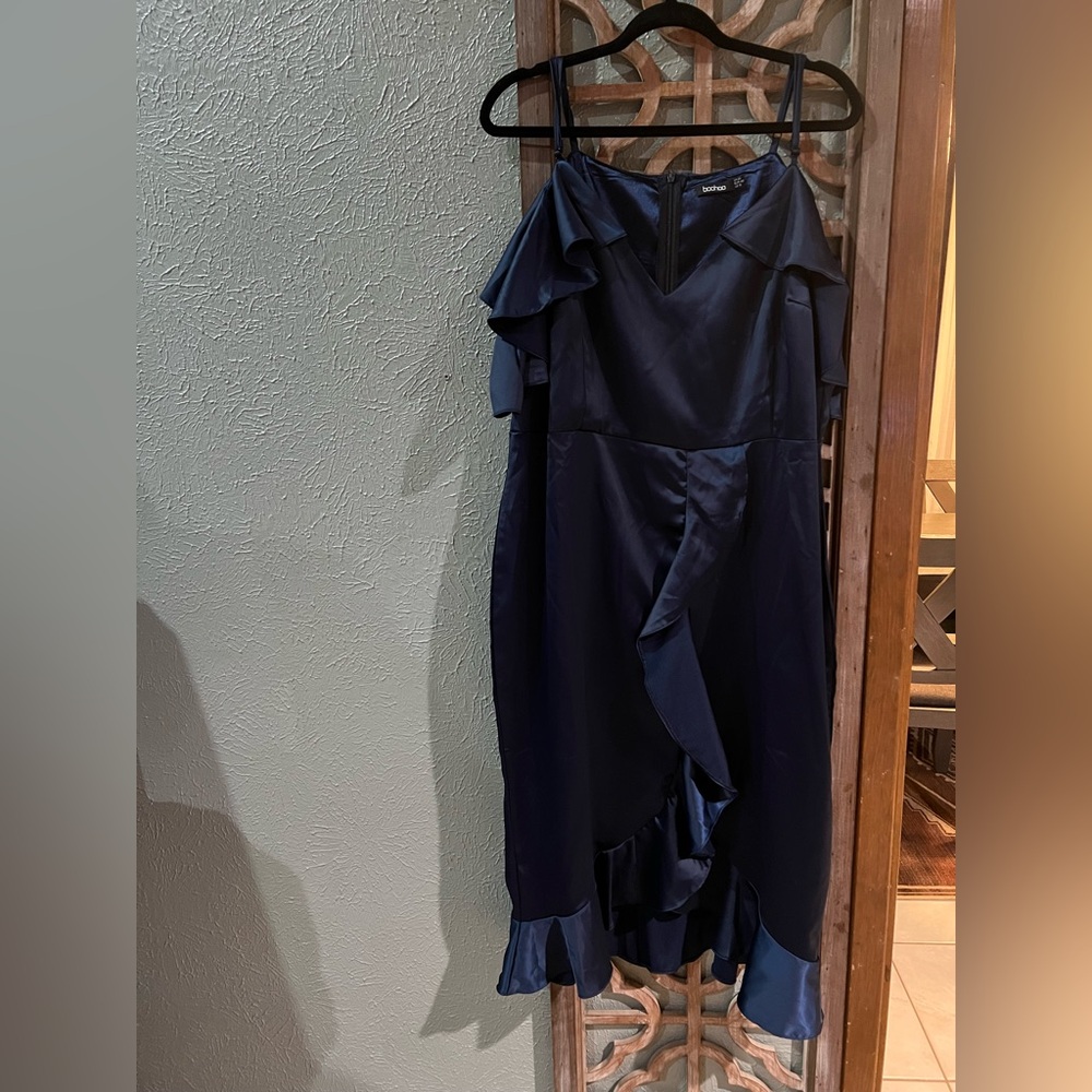 Boohoo Gorgeous Navy Blue Gown
